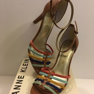 NWT Ann Klein Brown Sandals